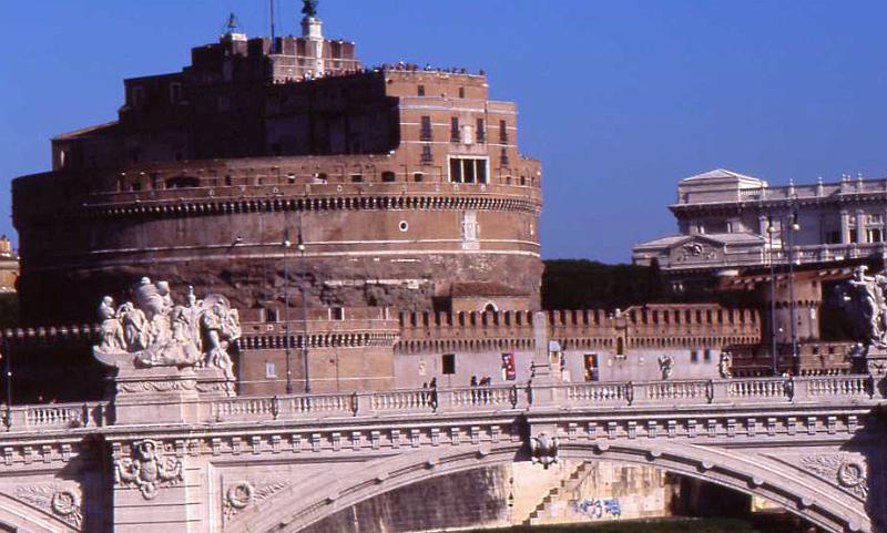 20-Ponte Vittorio Emanuele II,3 novembre 2007.jpg